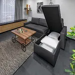Tsimiski Contemporary Studio 3